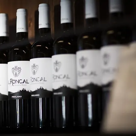 Il Roncal Wine - For Wine Lovers Lantgård Cividale del Friuli