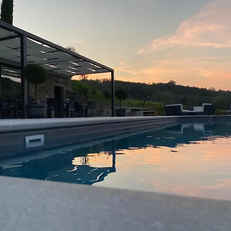 Il Roncal Wine - For Wine Lovers Farm stay