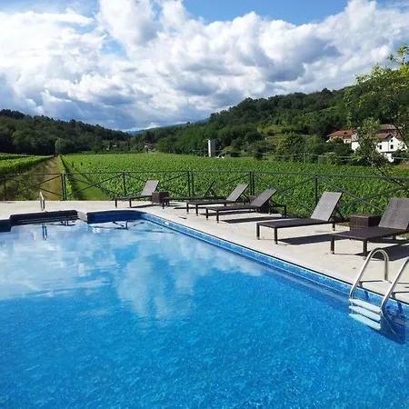 Agroturismo Il Roncal Wine - For Wine Lovers Only *