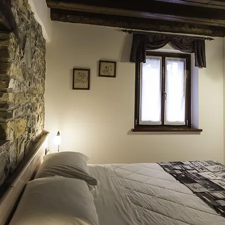 Alloggio per agriturismo Il Roncal Wine - For Wine Lovers *